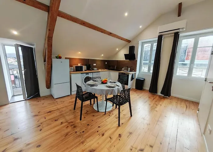 L'ecrin Lourdais Apartament *